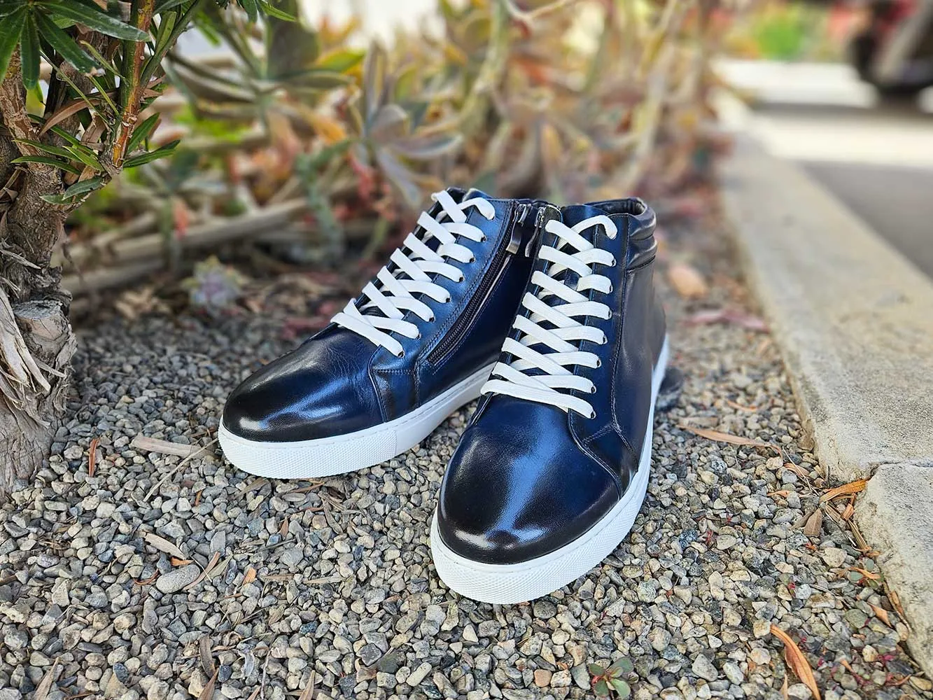 High Top Side Zipper Leather Sneaker