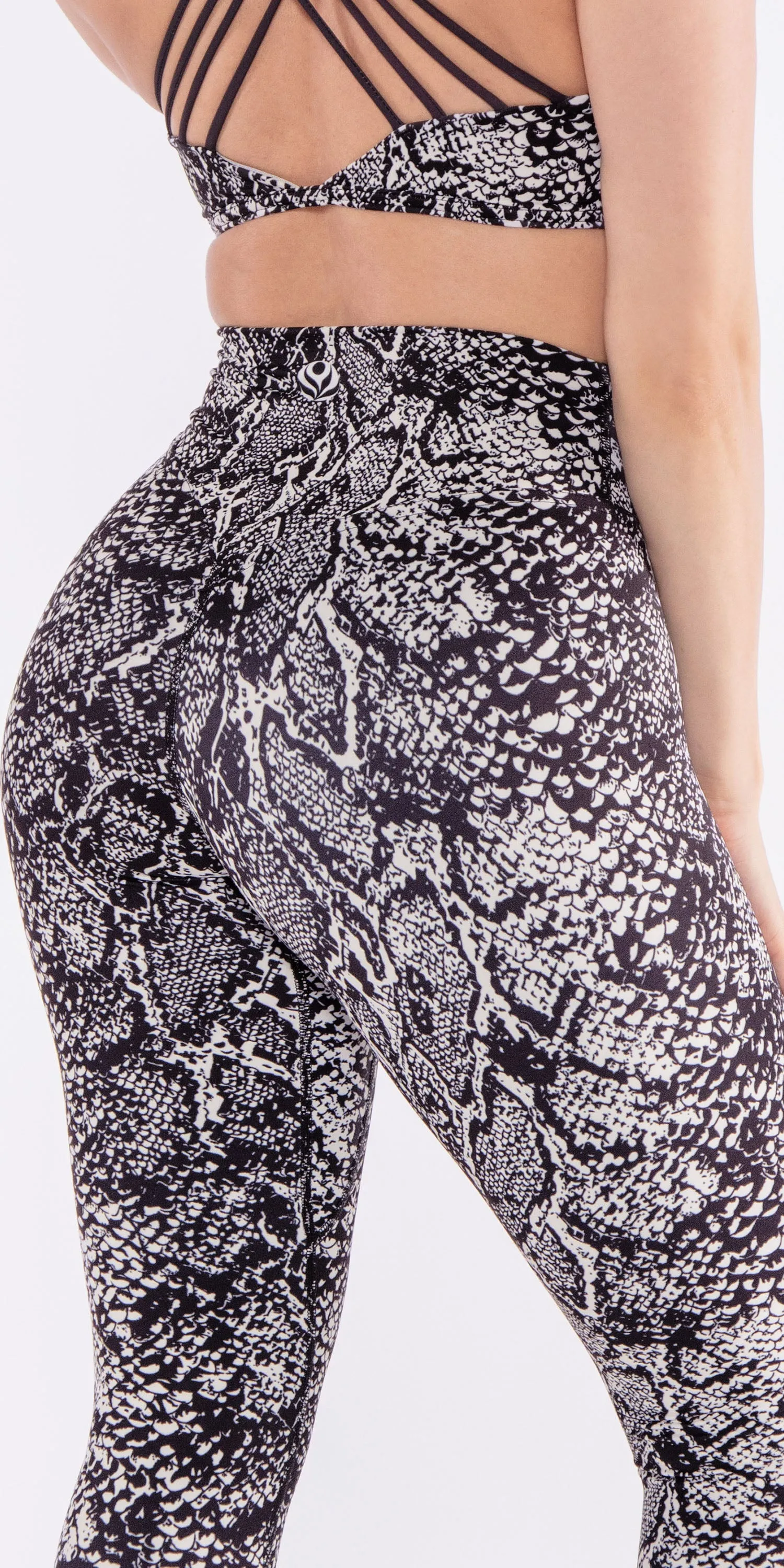 MilaMafia White Snake - Contour Legging