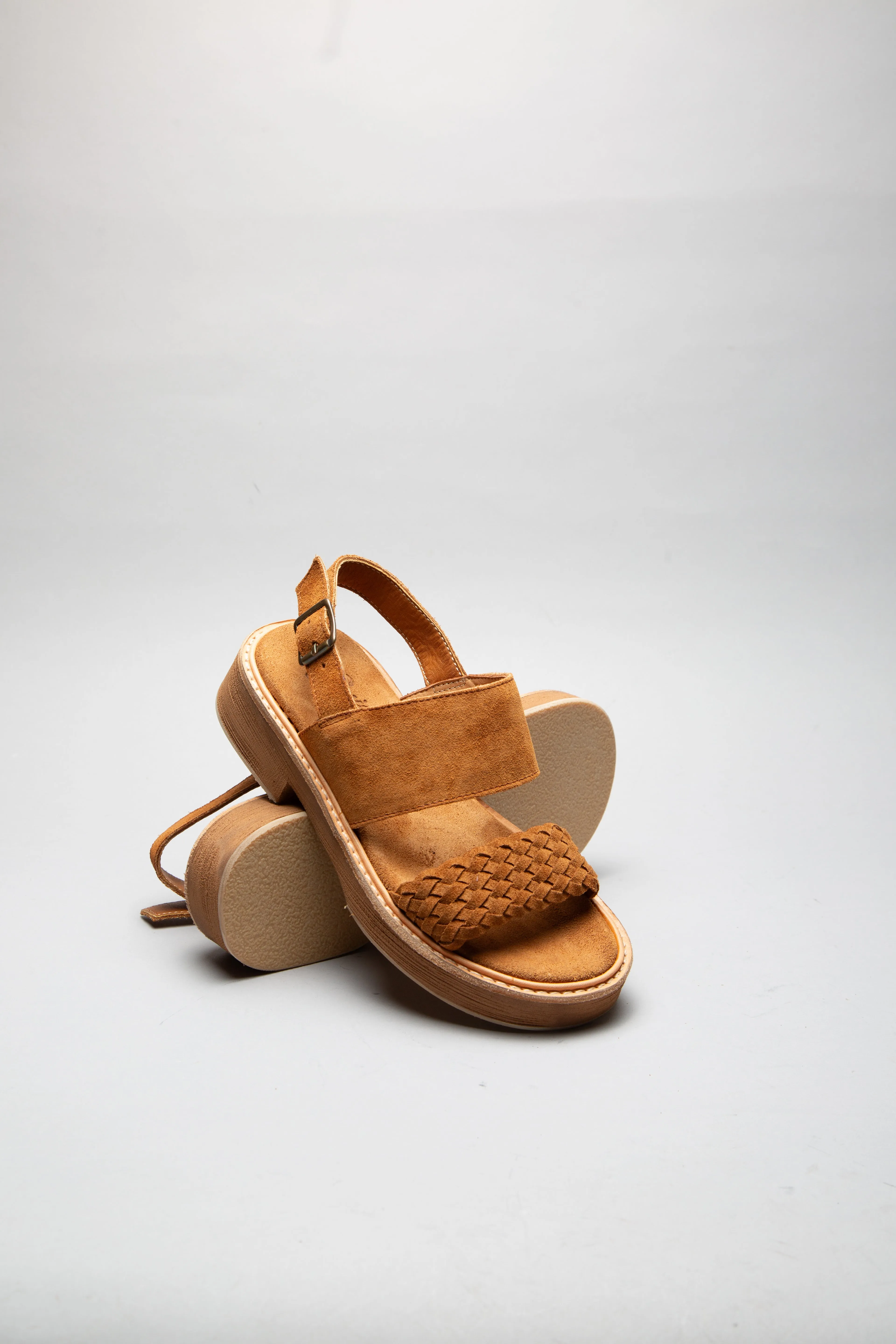 Sandal 137 Tan Suede