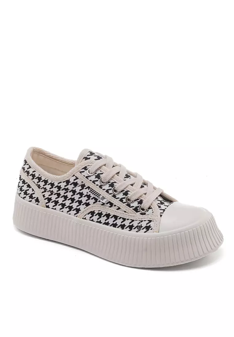 Twenty Eight Shoes Platform Canvas Casual Sneaker BE6067