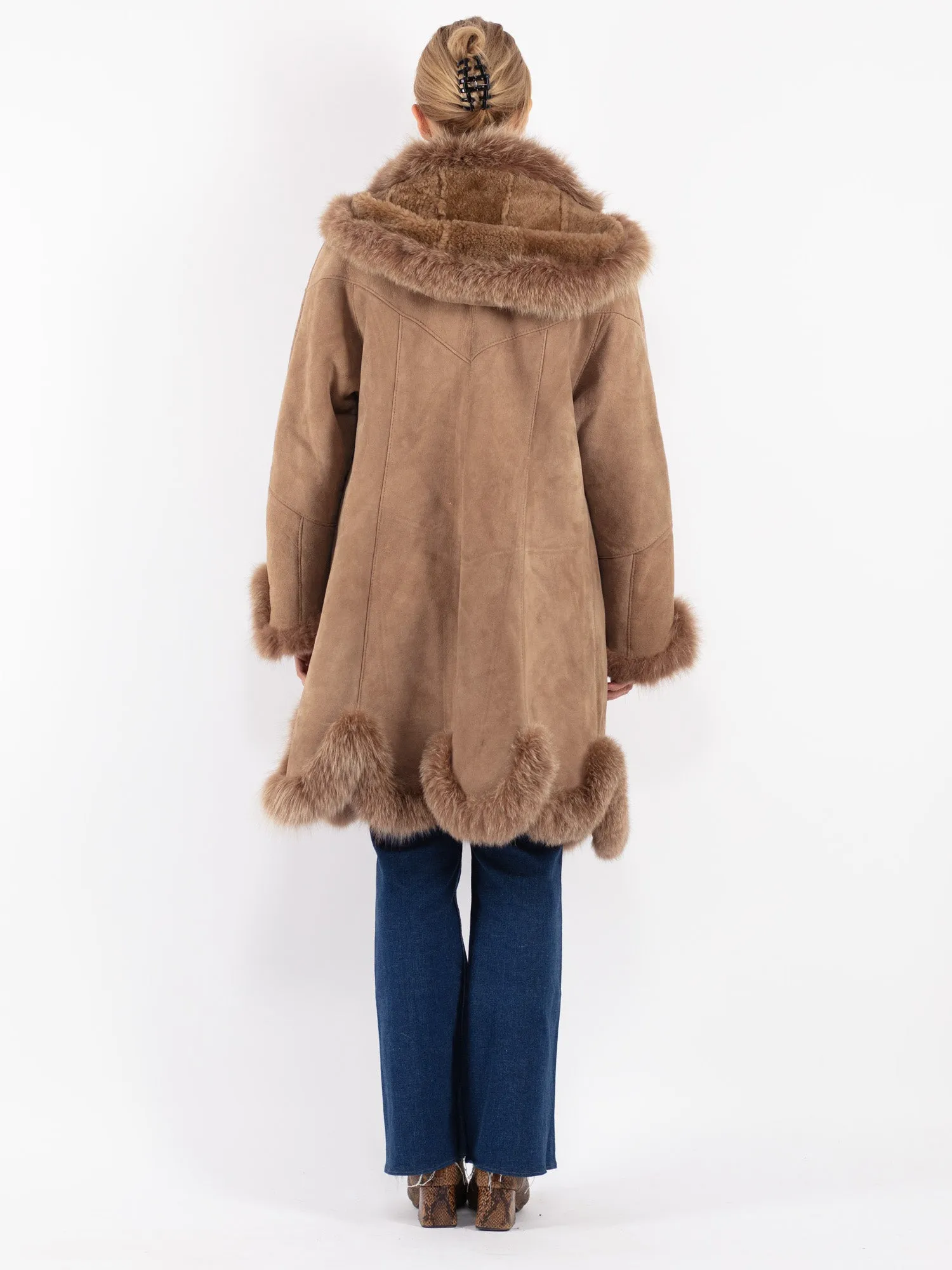 Vintage 90's Women Hooded Sheepskin Coat in Beige