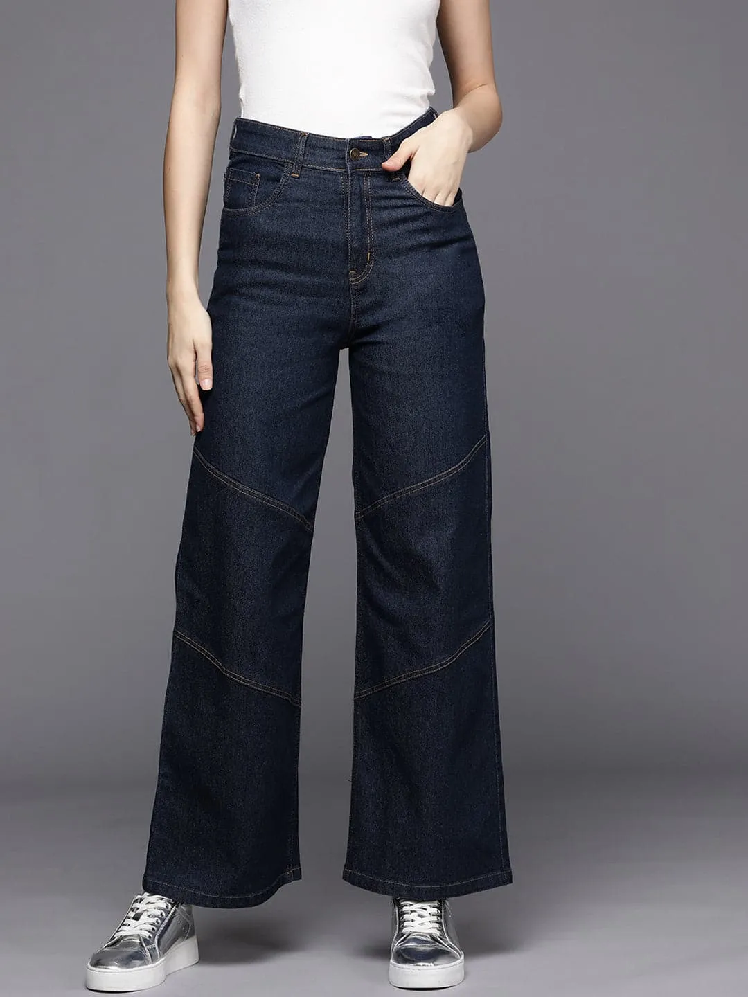 Women Blue Contrast Stitch Detail Straight Jeans