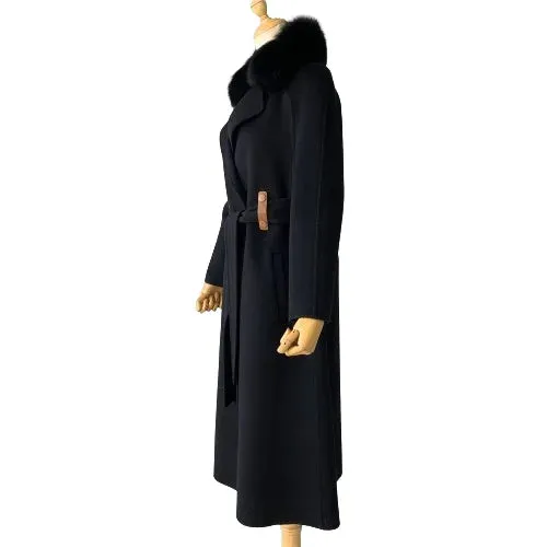 Women's cashmere coat with natural fox fur collar