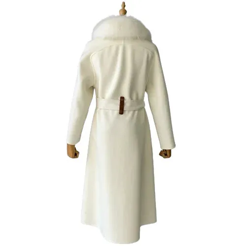 Women's cashmere coat with natural fox fur collar