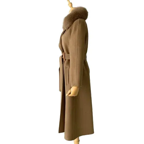 Women's cashmere coat with natural fox fur collar