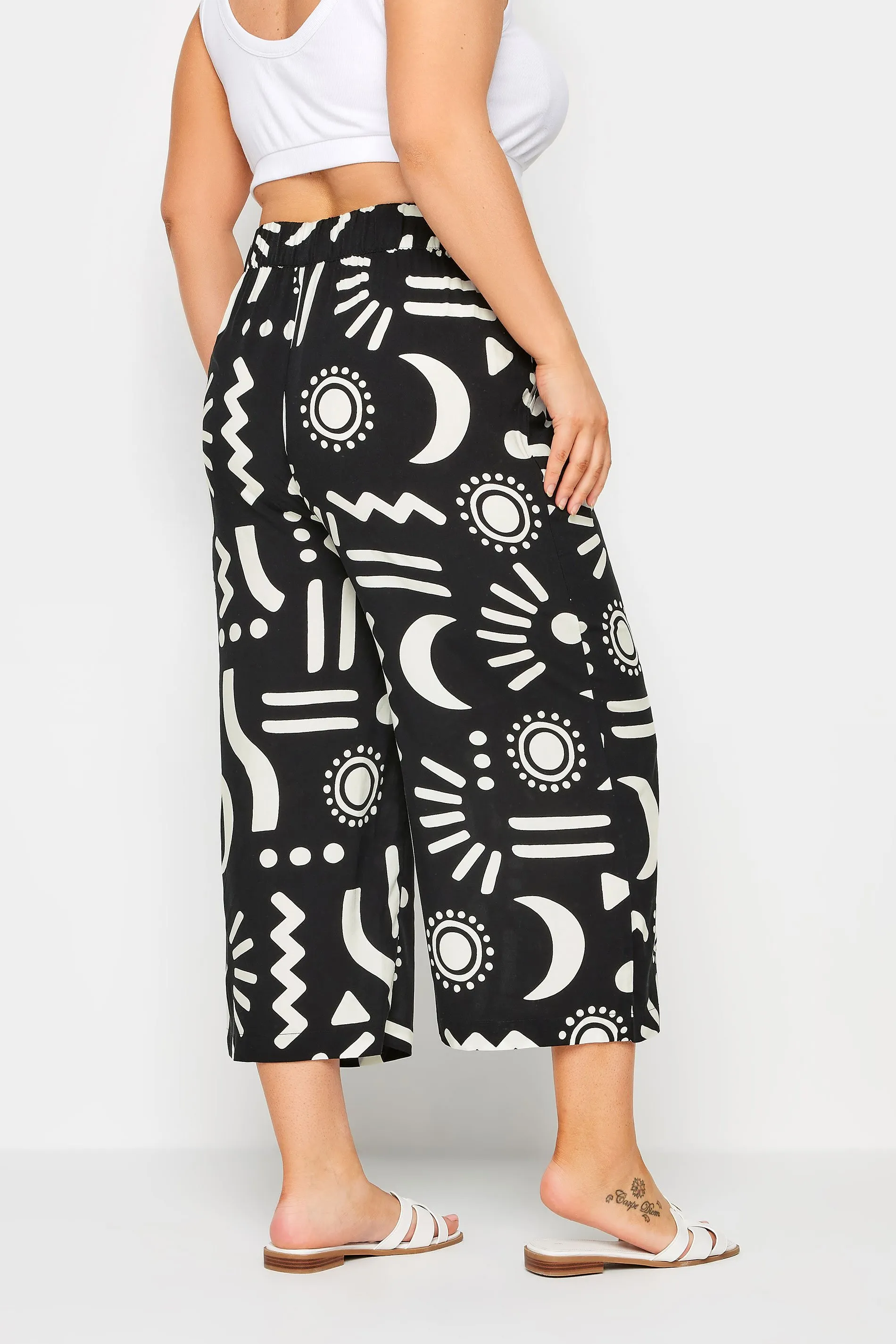 YOURS Curve Black Abstract Print Wide Leg Cropped Trousers